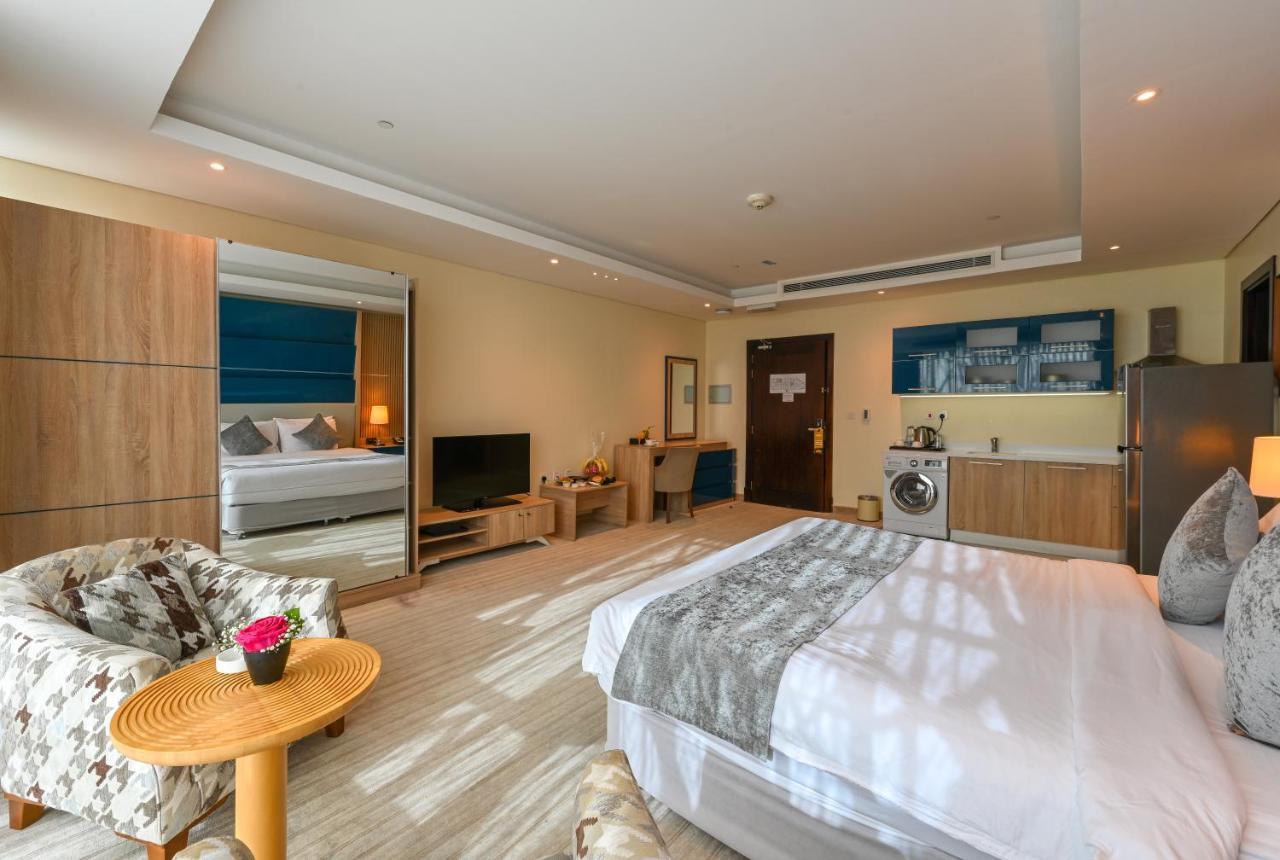 Al Mansour Suites Hotel Doha Exterior photo