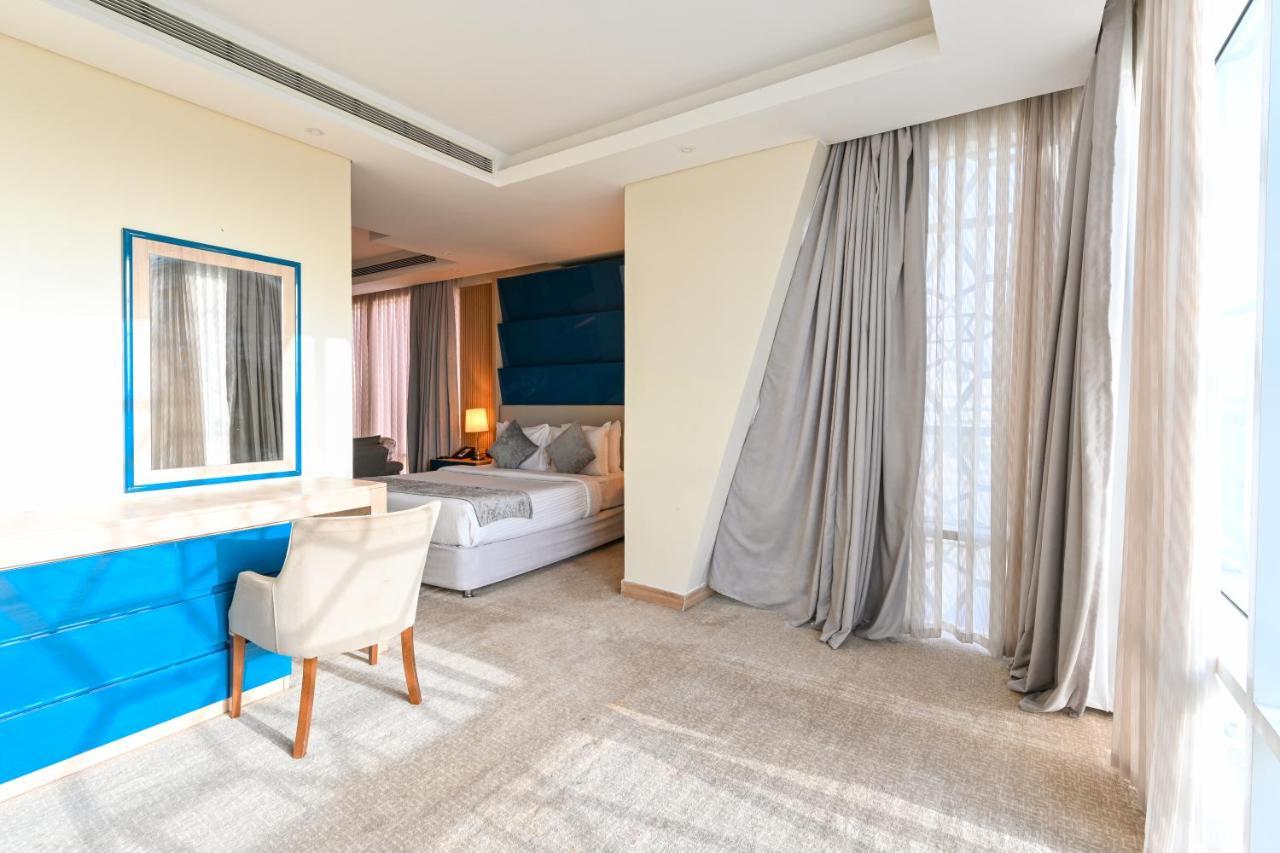 Al Mansour Suites Hotel Doha Exterior photo