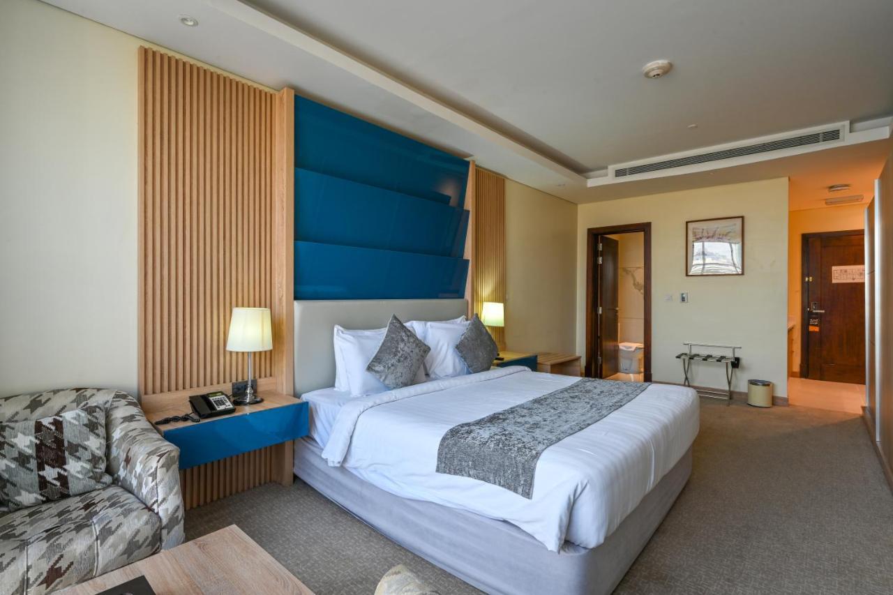 Al Mansour Suites Hotel Doha Exterior photo