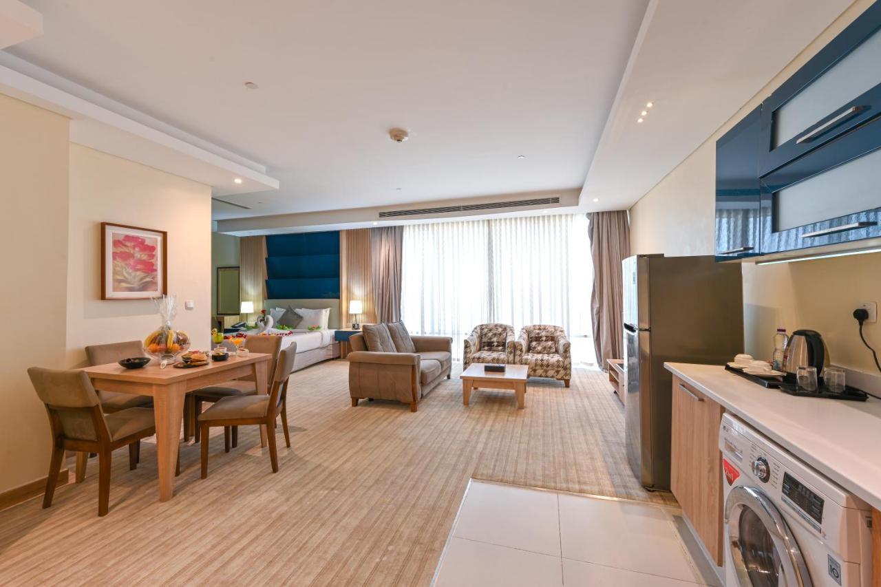 Al Mansour Suites Hotel Doha Exterior photo