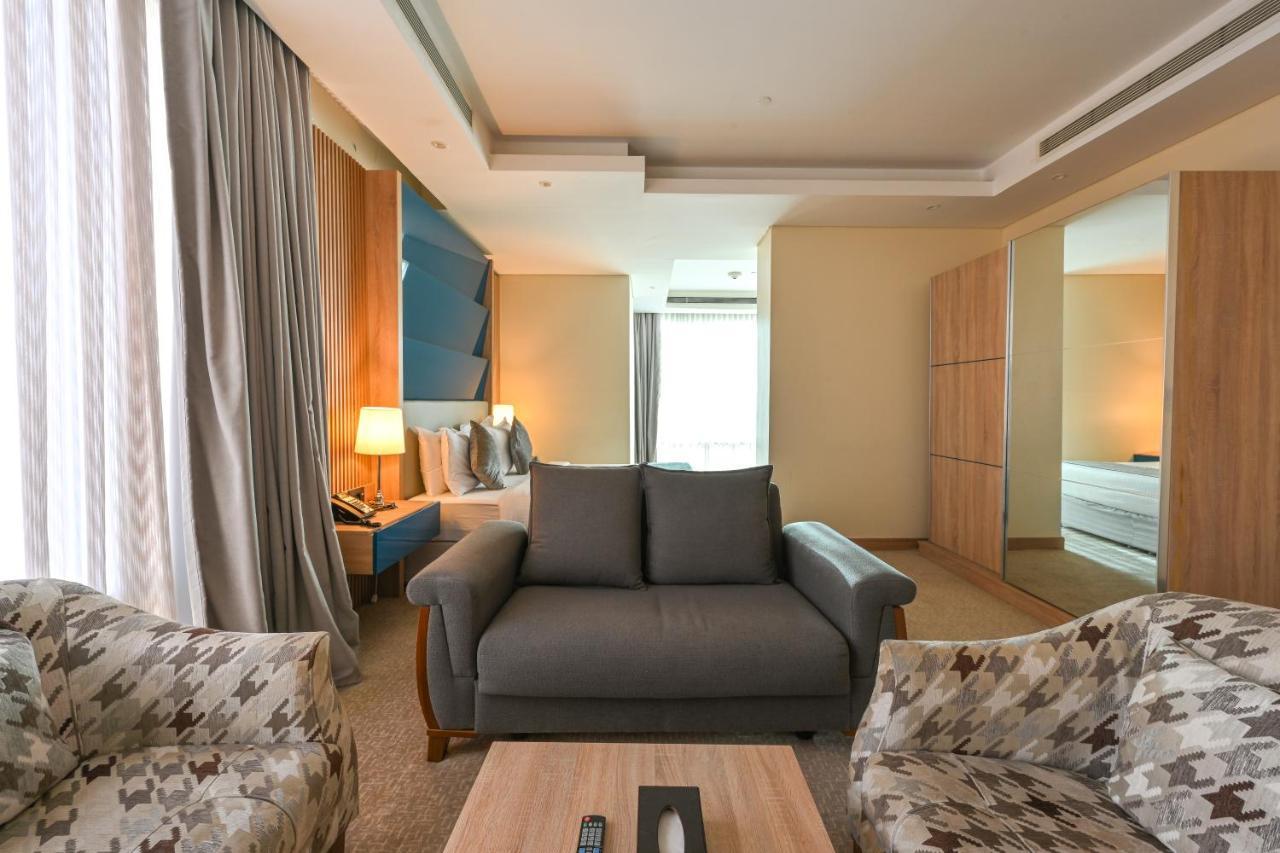 Al Mansour Suites Hotel Doha Exterior photo