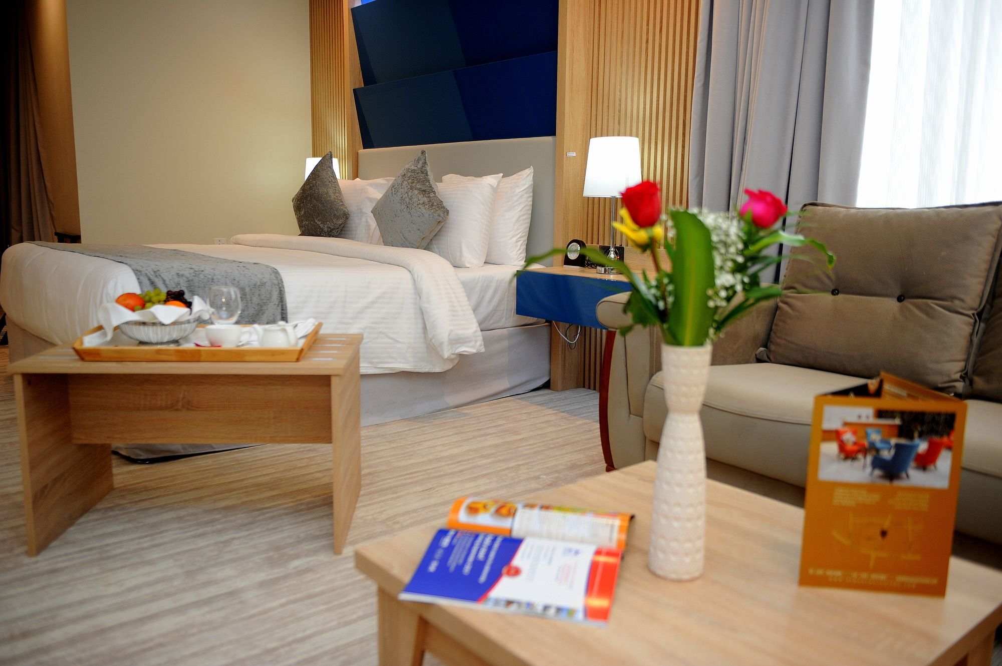 Al Mansour Suites Hotel Doha Exterior photo