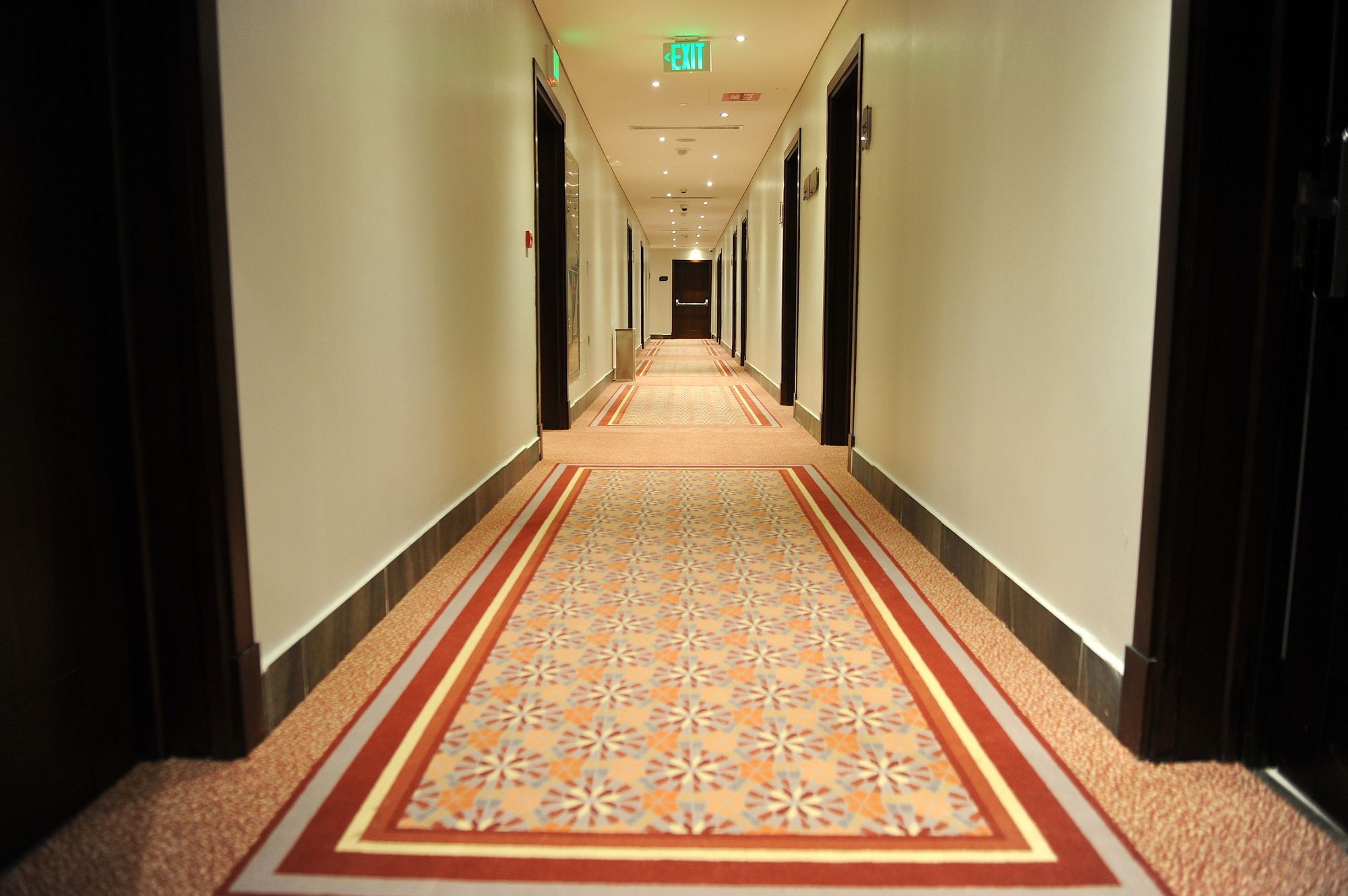 Al Mansour Suites Hotel Doha Exterior photo